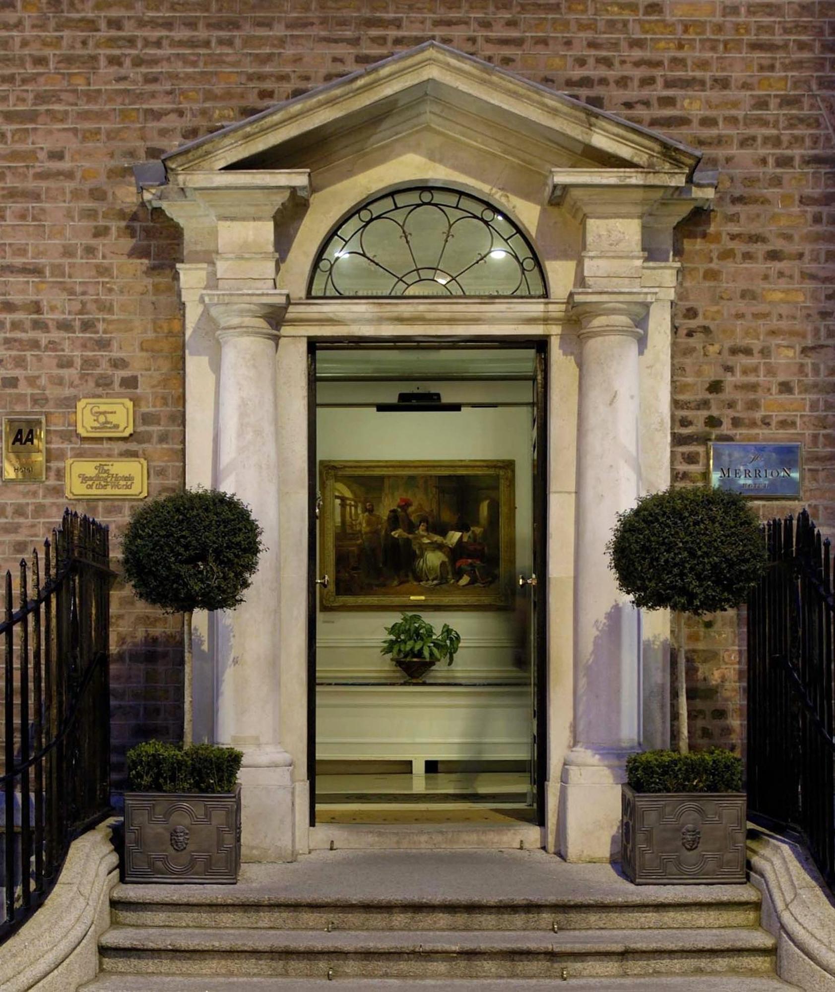 The Merrion Hotel Dublin Exterior foto