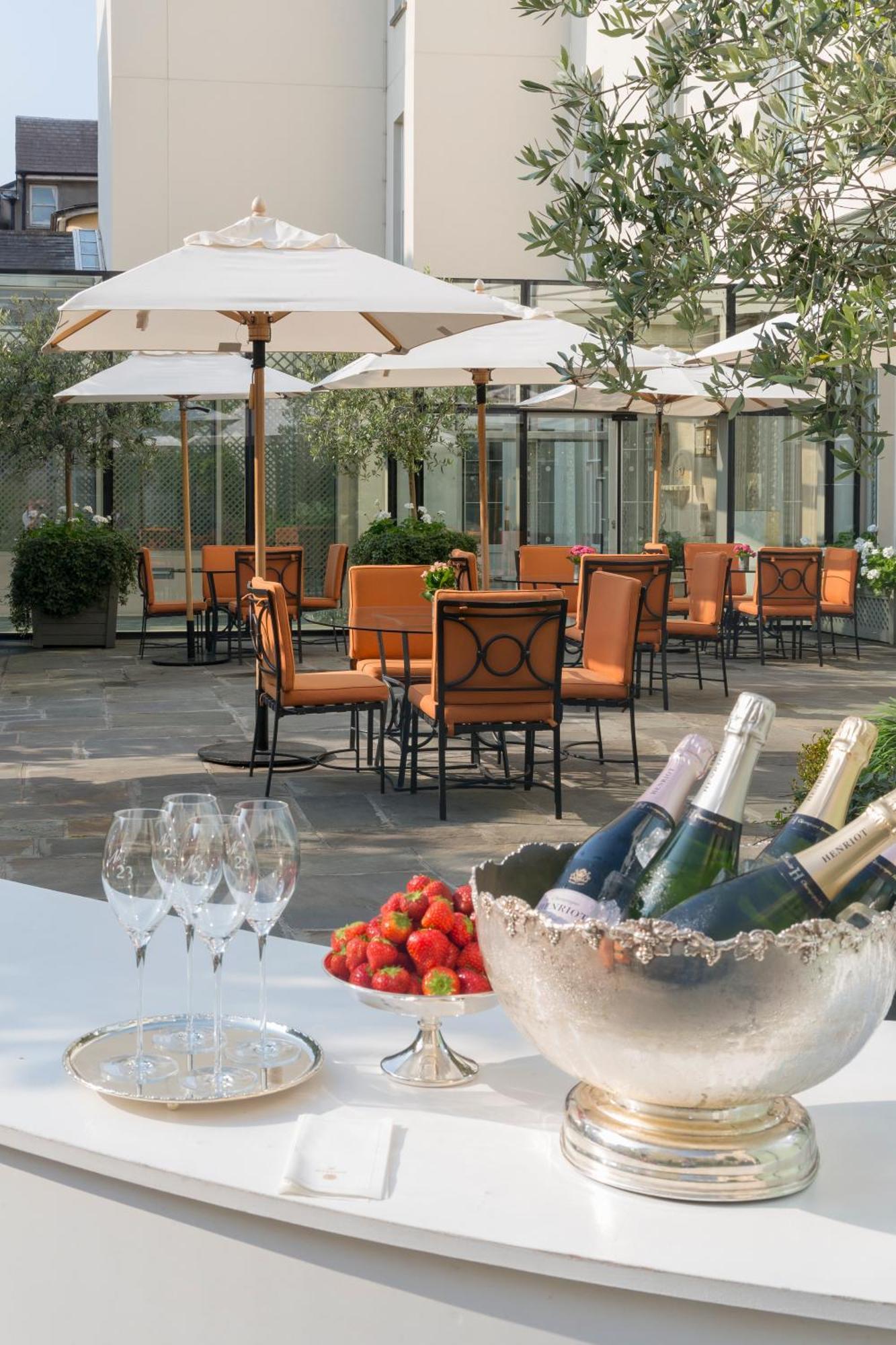 The Merrion Hotel Dublin Exterior foto